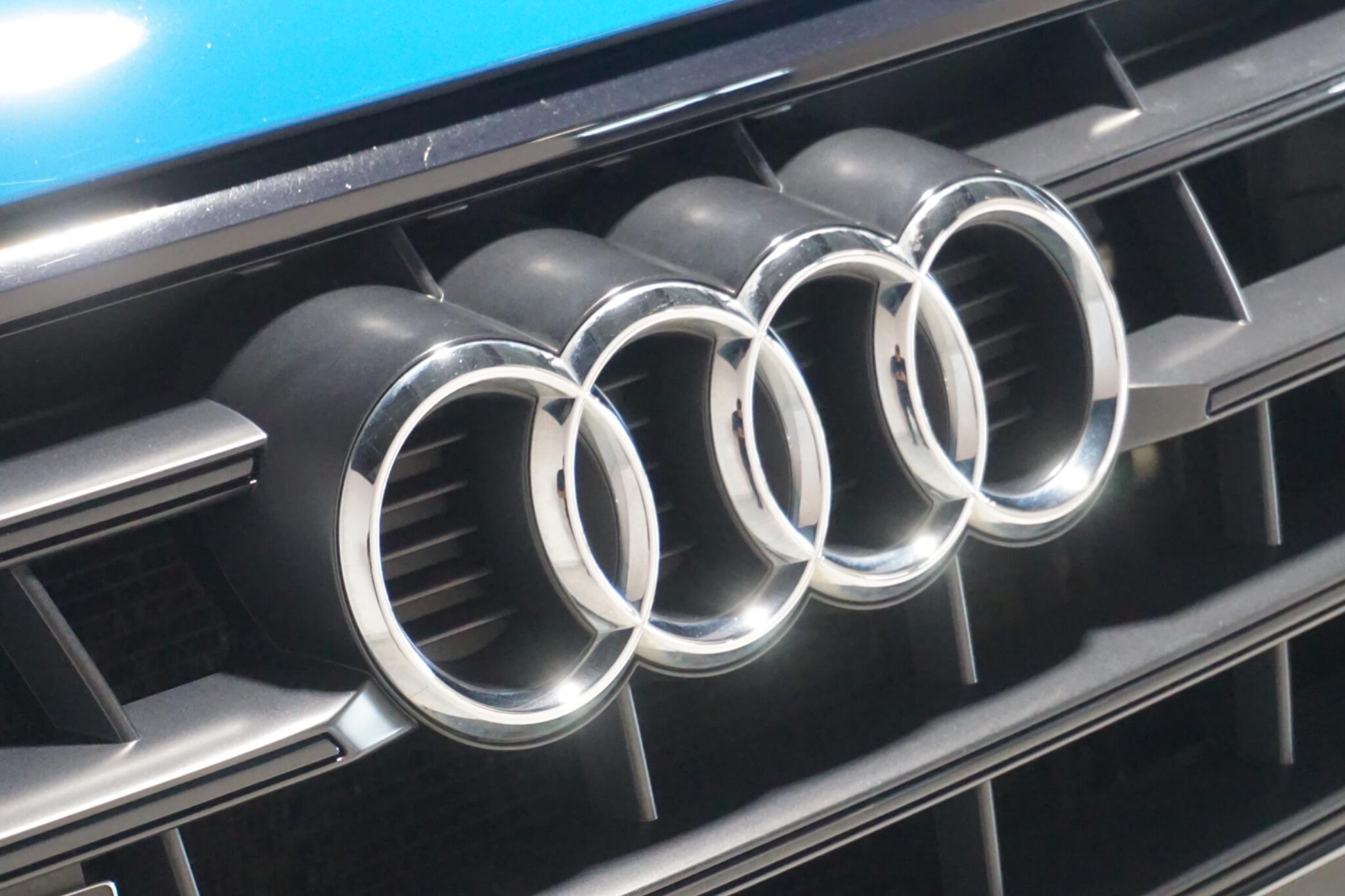 Audi Q5 2.0 TDI 40 Black Edition SUV 5dr Diesel S Tronic quattro Euro 6 (s/s) (190 ps)